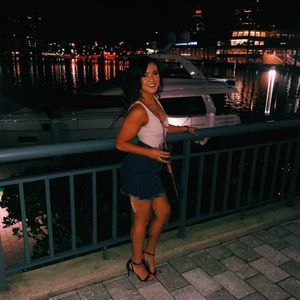 Meet your Posher, Kayla